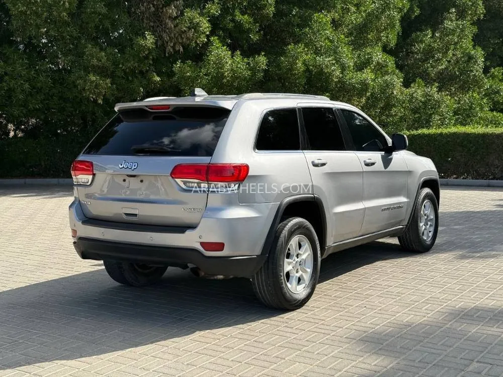 جيب شيروكي 2017 for Sale in الشارقة Image-4