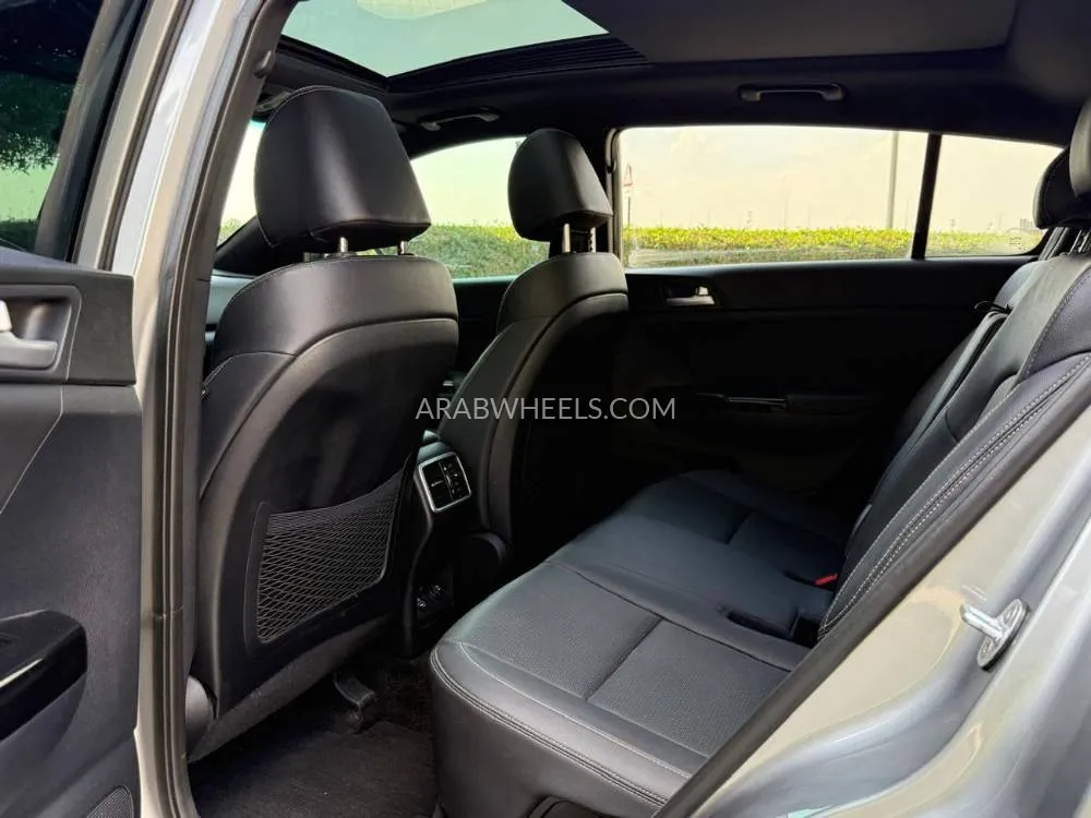 Kia Sportage 2021 for Sale in Sharjah Image-5