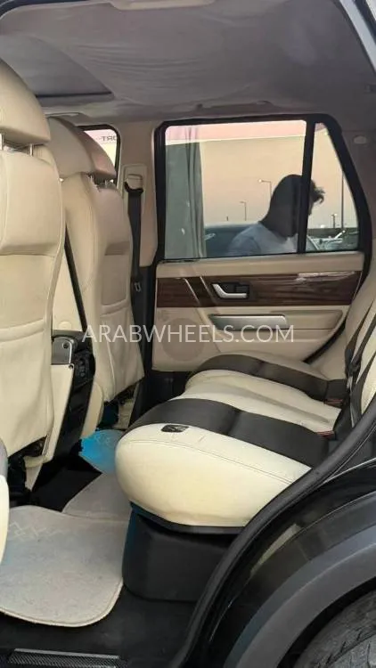 Land Rover Range Rover Sport 2009 for Sale in Sharjah Image-9