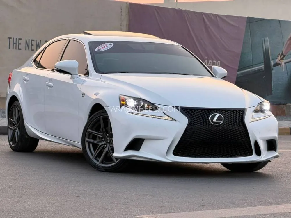 Lexus IS 2014 for Sale in Sharjah Image-6