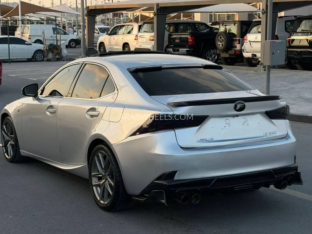 Lexus IS 2014 for Sale in Sharjah Image-7