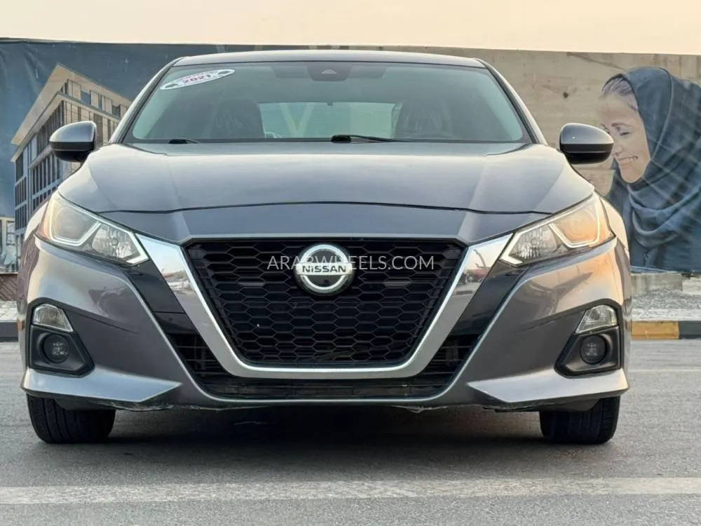 Nissan Altima 2021 for Sale in Sharjah Image-2