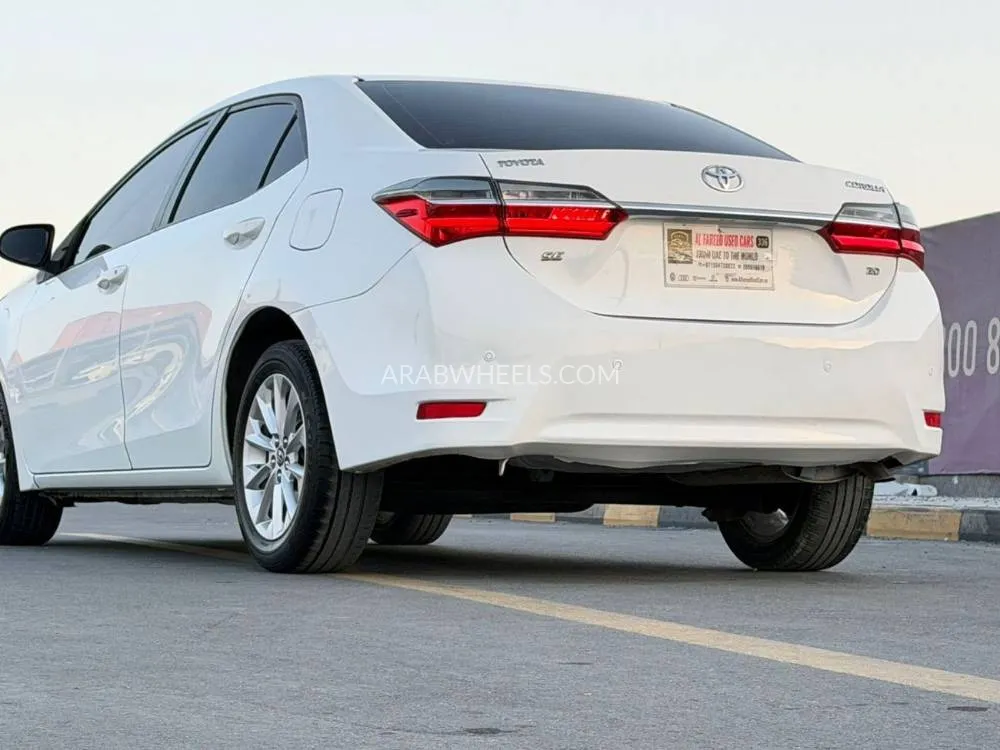 Toyota Corolla 2018 for Sale in Sharjah Image-9