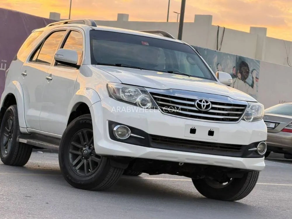 Toyota Fortuner 2015 for Sale in Sharjah Image-4