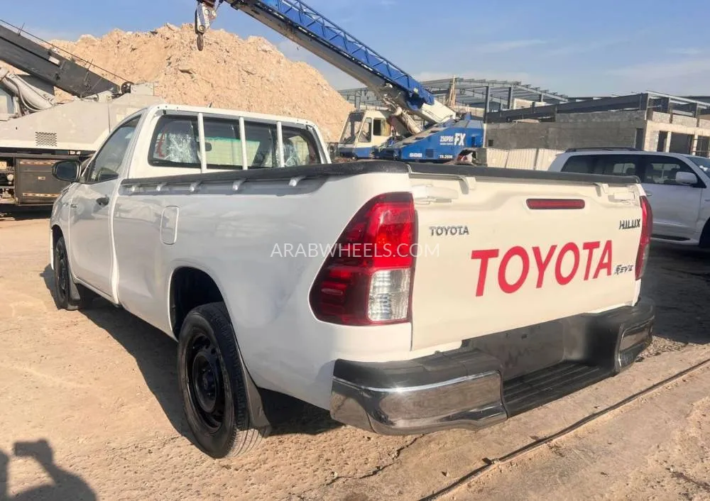 تويوتا هايلوكس 2019 for Sale in دبي Image-7