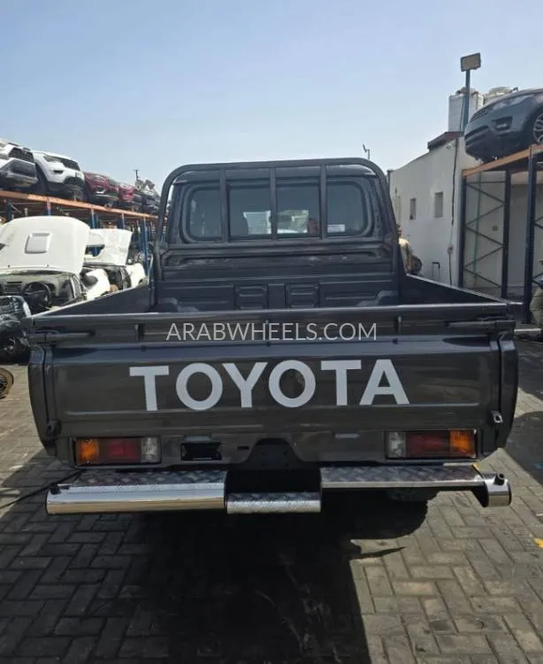 تويوتا لاند كروزر 70 سيريز 2014 for Sale in دبي Image-4