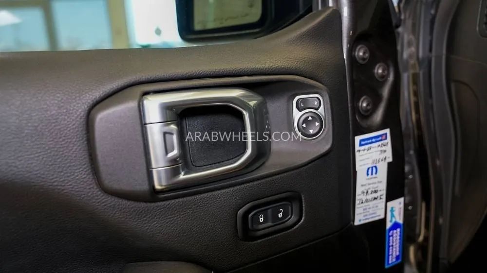 Jeep Wrangler 2022 for Sale in Sharjah Image-9