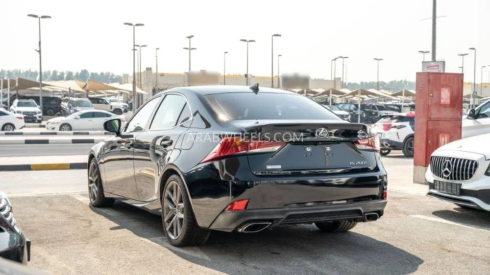 Lexus IS 2017 for Sale in Dubai Image-14
