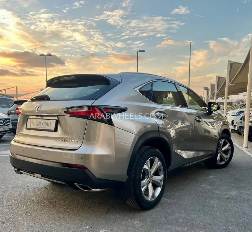 لكزس NX 2015 for Sale in الشارقة Image-3