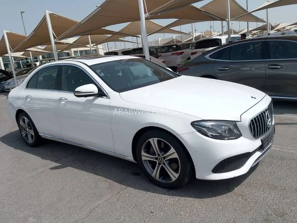 Mercedes Benz E Class 2018 for Sale in Dubai Image-10