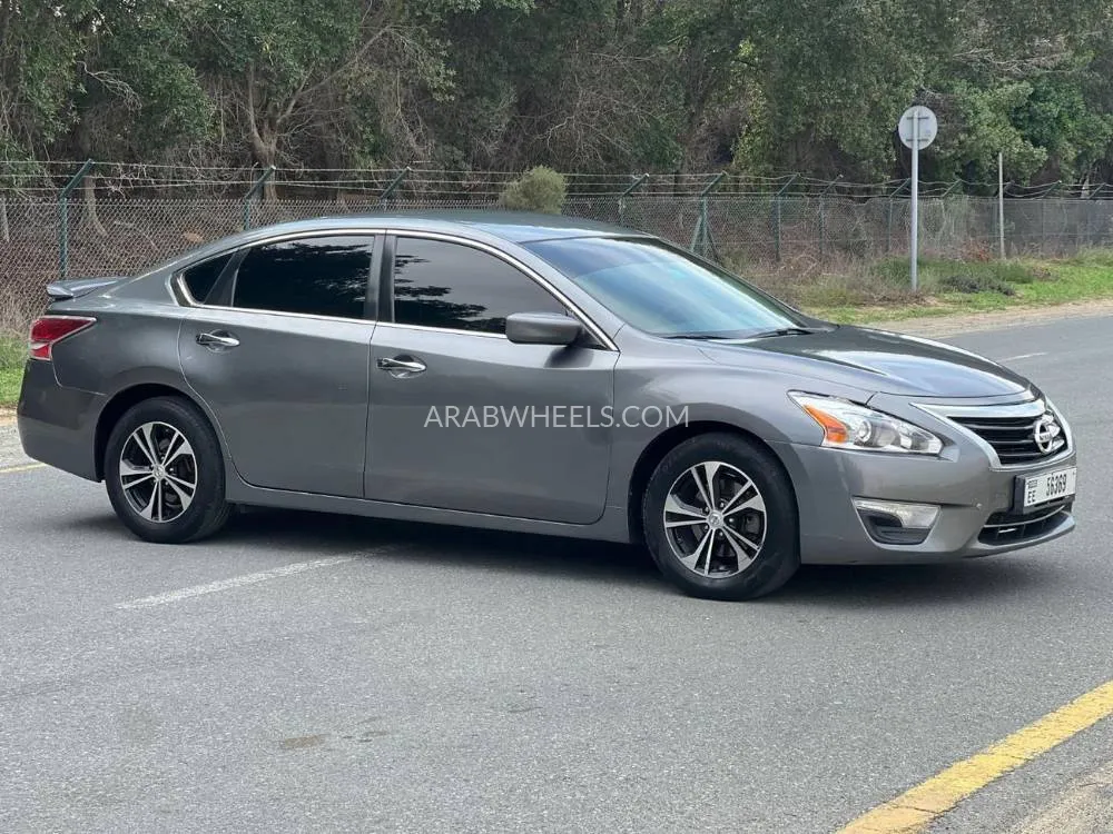 نيسان التيما 2015 for Sale in الشارقة Image-2