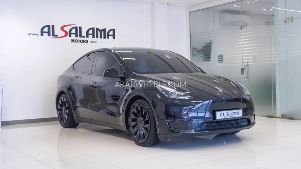 Tesla Model Y 2023 for Sale in Sharjah Image-3