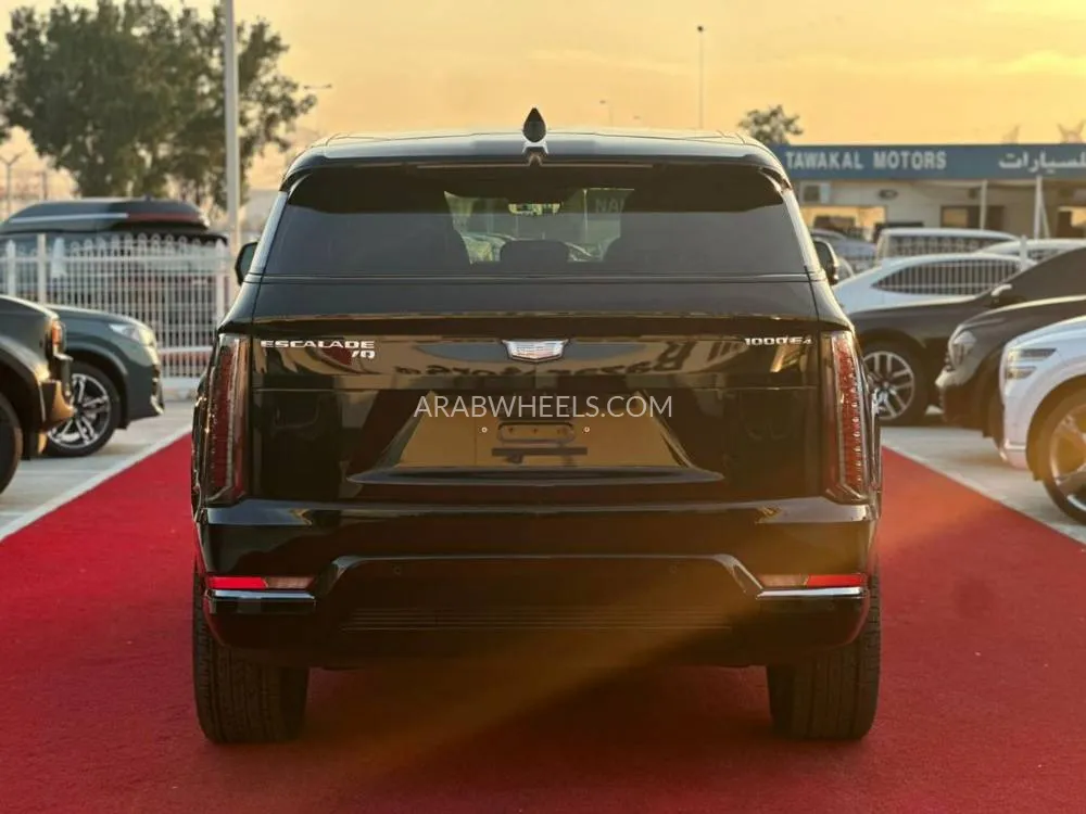 كاديلاك إسكاليد 2025 for Sale in دبي Image-4