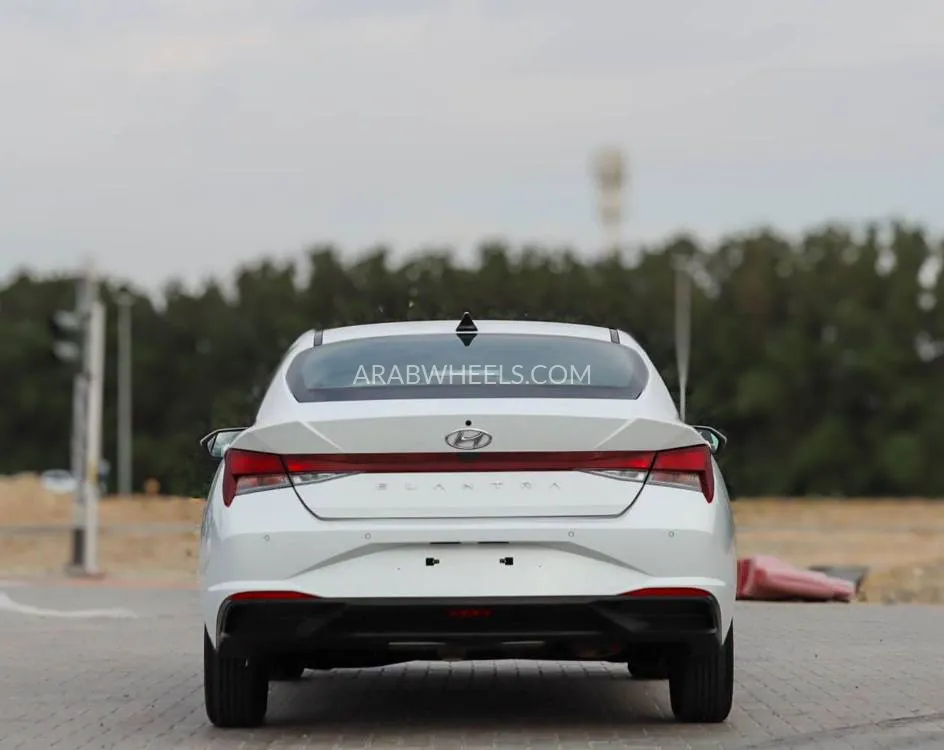 Hyundai Elantra 2022 for Sale in Sharjah Image-5