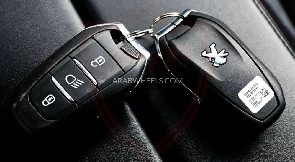 بيجو 3008 2023 for Sale in الشارقة Image-19