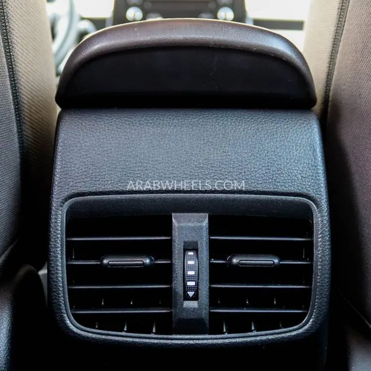 Toyota Corolla 2021 for Sale in Sharjah Image-12