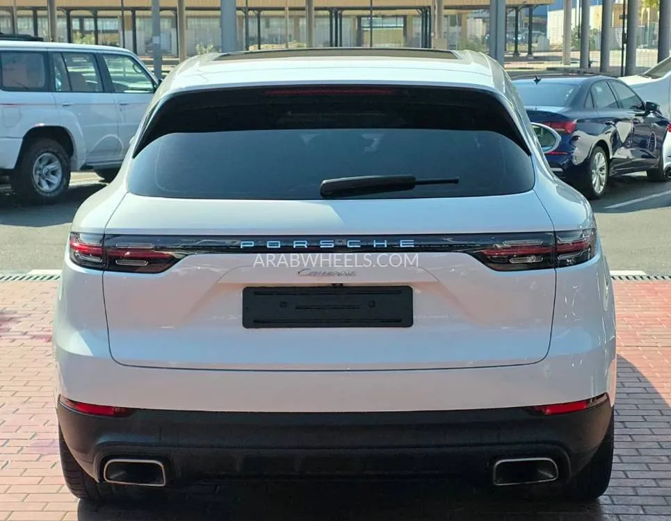 Porsche Cayenne 2018 for Sale in Dubai Image-6