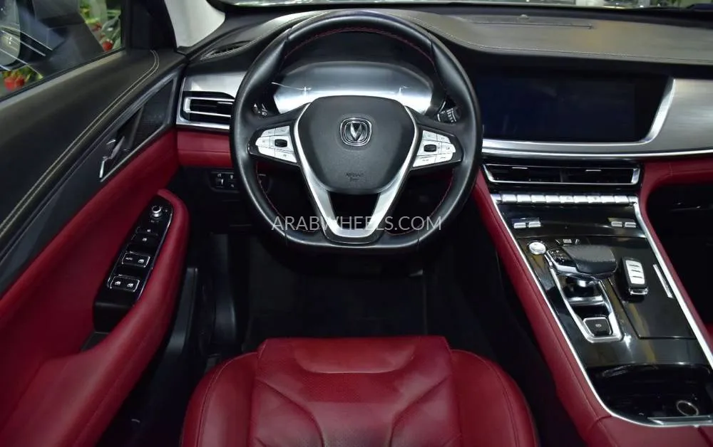 تشانجان CS85 2020 for Sale in دبي Image-4