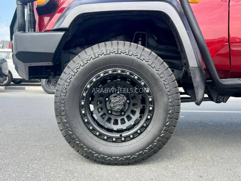 Toyota Land Cruiser 70 Series 2017 for Sale in Dubai Image-24