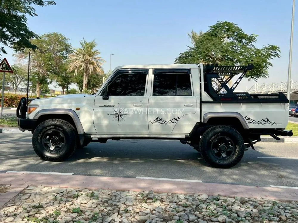 Toyota Land Cruiser 70 Series 2020 for Sale in Dubai Image-7