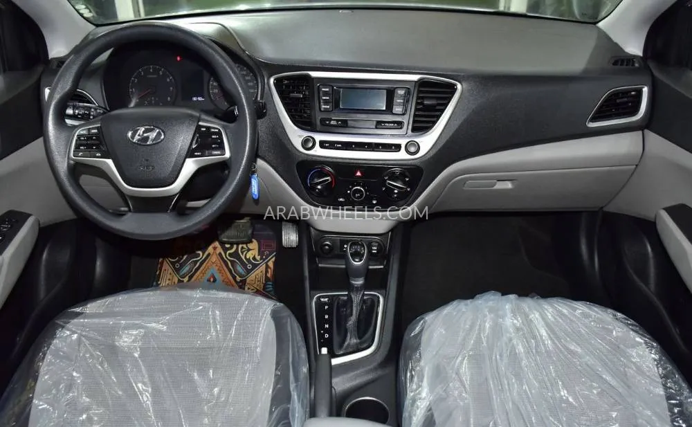 Hyundai Accent 2020 for Sale in Dubai Image-11