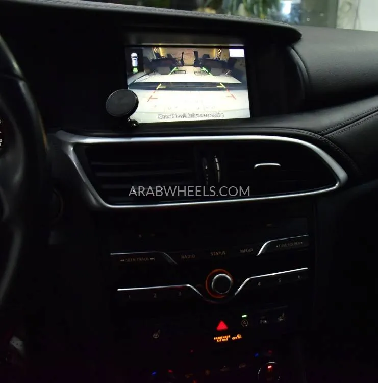 إنفينيتي Q30 2018 for Sale in دبي Image-14