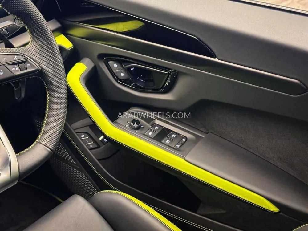 Lamborghini Urus 2025 for Sale in Dubai Image-6