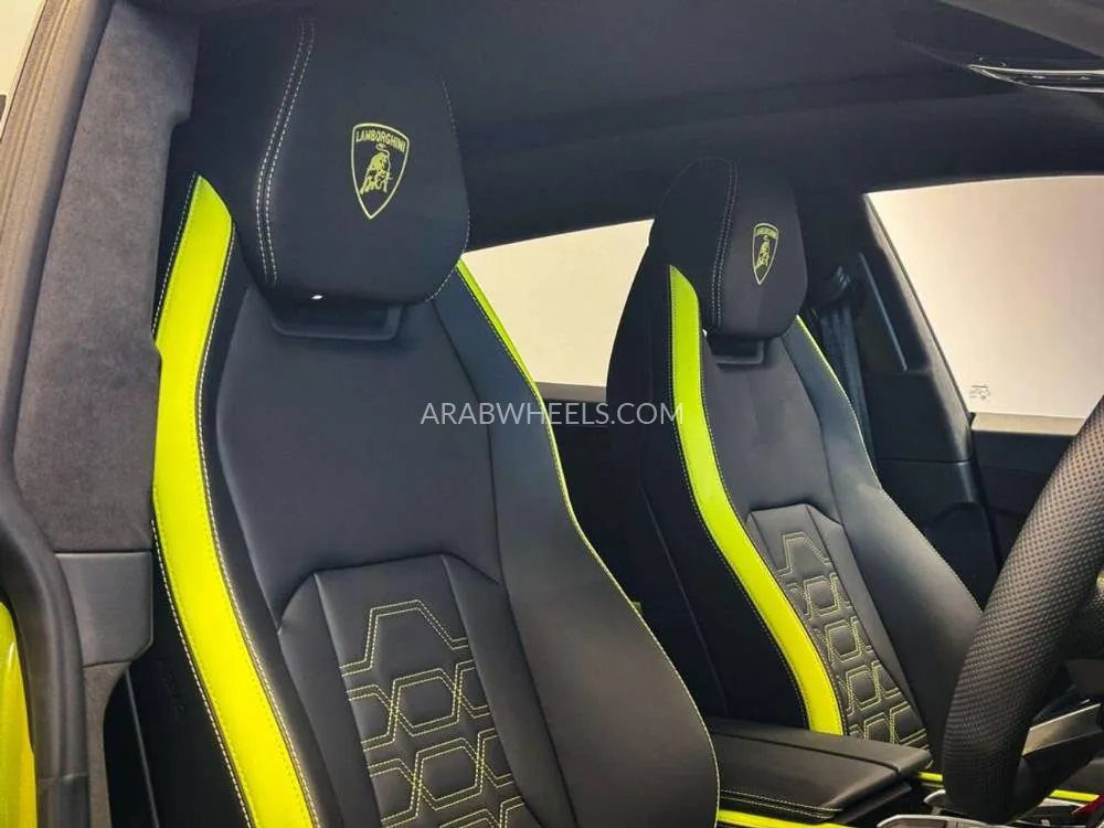 Lamborghini Urus 2025 for Sale in Dubai Image-18