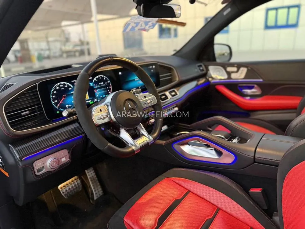 Mercedes Benz GLE Class 2020 for Sale in Dubai Image-4