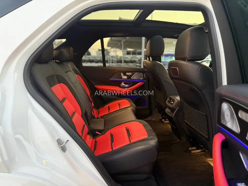 Mercedes Benz GLE Class 2020 for Sale in Dubai Image-11