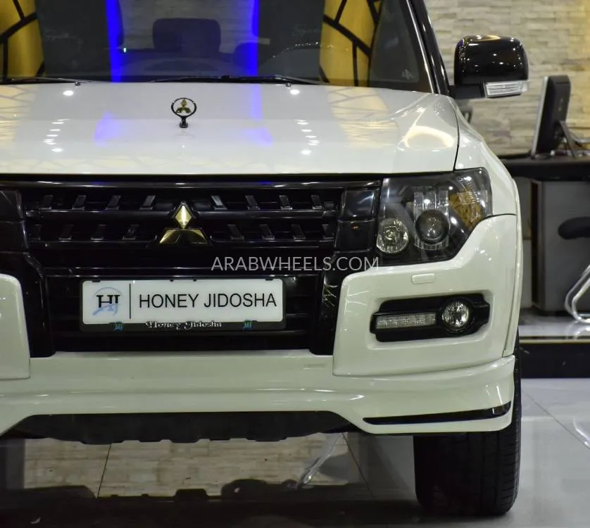 ميتسوبيشي باجيرو سبورت 2020 for Sale in دبي Image-4