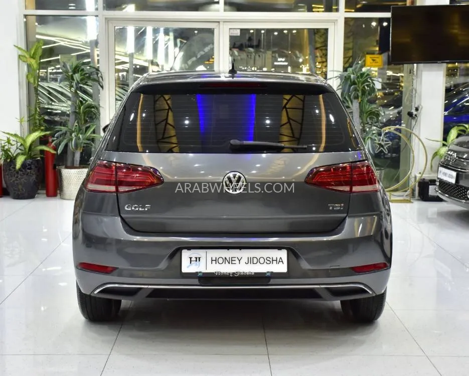 Volkswagen Golf 2018 for Sale in Dubai Image-5