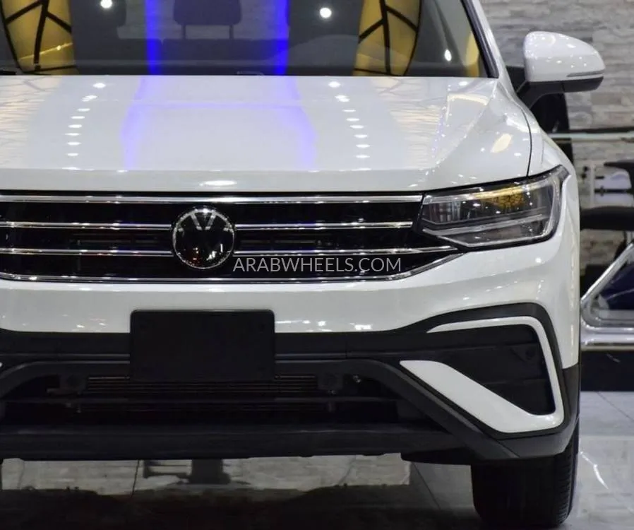 Volkswagen Tiguan 2024 for Sale in Dubai Image-3