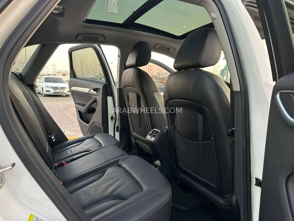 Audi Q3 2018 for Sale in Sharjah Image-12