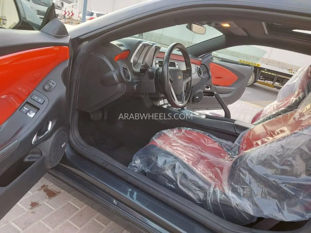 Chevrolet Camaro 2014 for Sale in Sharjah Image-7