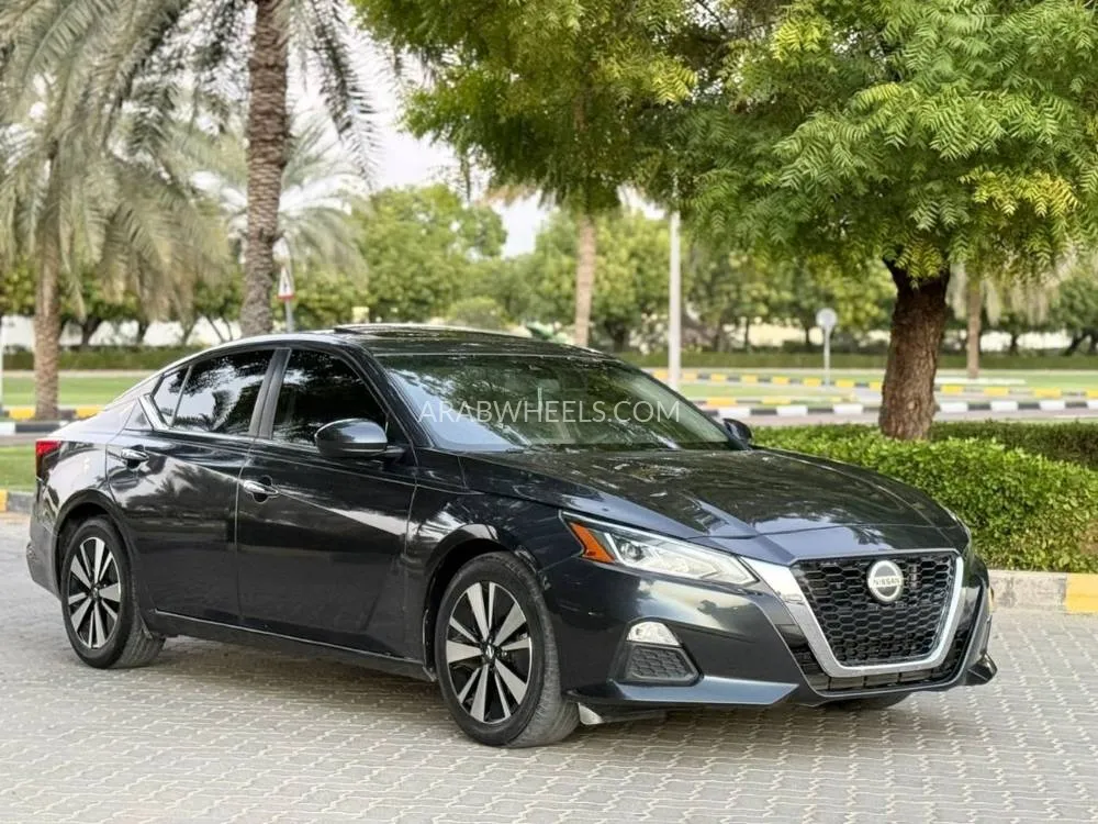 Nissan Altima 2022 for Sale in Sharjah Image-5