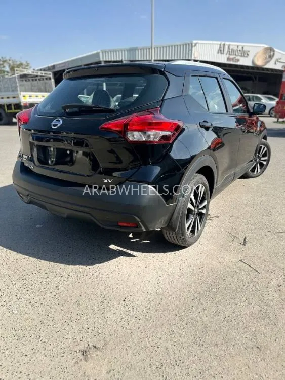 Nissan Kicks 2018 for Sale in Ajman Image-11