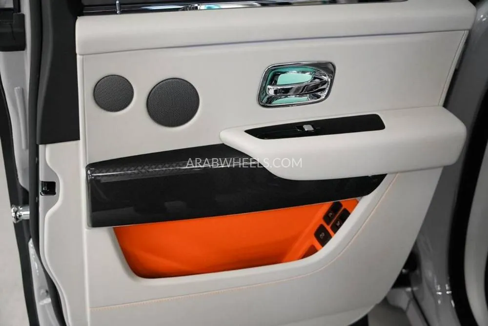 Rolls Royce Cullinan 2025 for Sale in Dubai Image-11