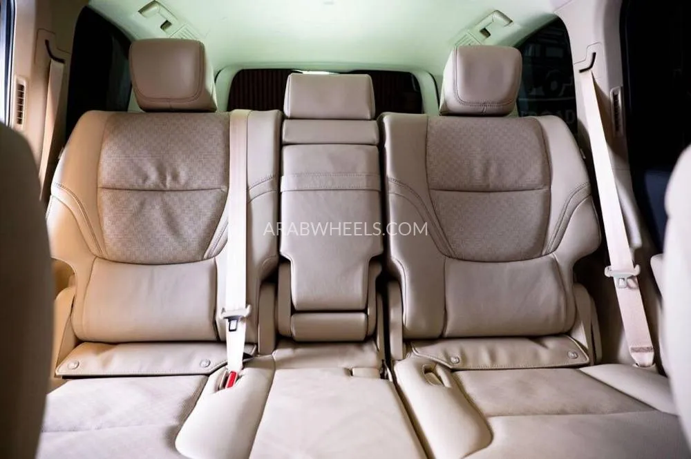 Toyota Land Cruiser 2024 for Sale in Dubai Image-11