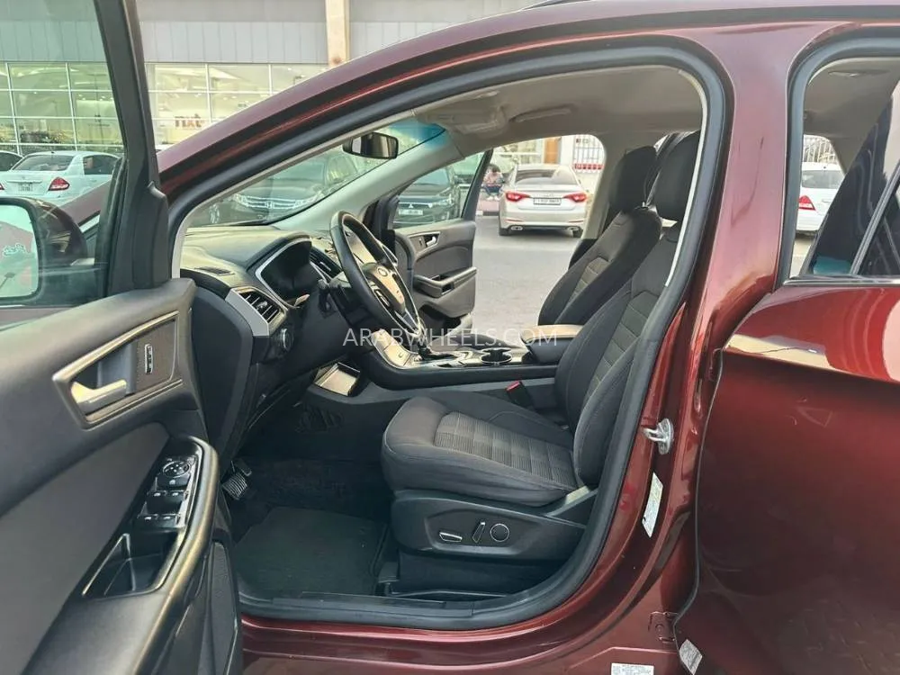 Ford Edge 2016 for Sale in Sharjah Image-11