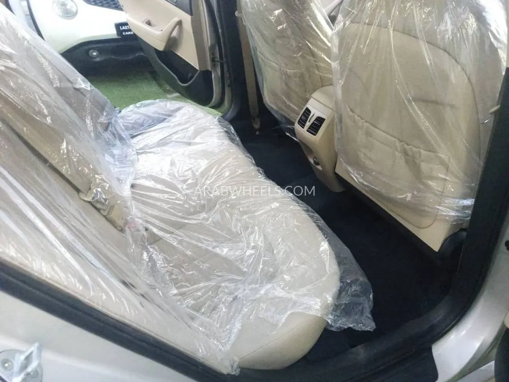 Hyundai Sonata 2016 for Sale in Sharjah Image-11