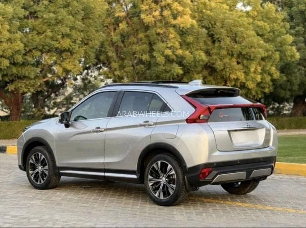 ميتسوبيشي إكليبس كروس 2019 for Sale in الشارقة Image-3