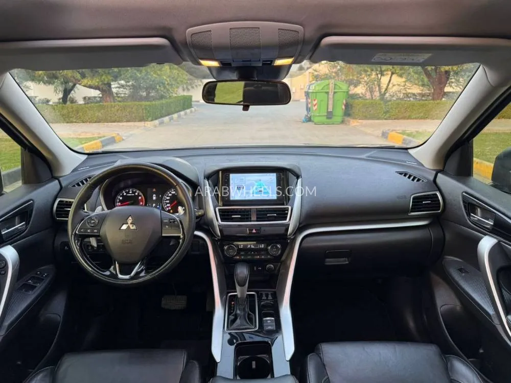 ميتسوبيشي إكليبس كروس 2019 for Sale in الشارقة Image-10