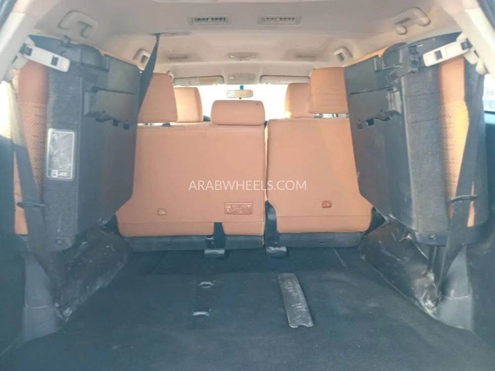 Toyota Fortuner 2018 for Sale in Ajman Image-7