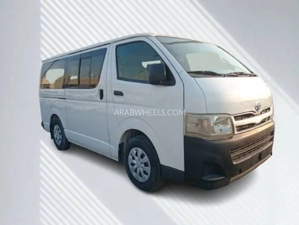 Toyota Hiace 2013 for Sale in Ajman Image-3