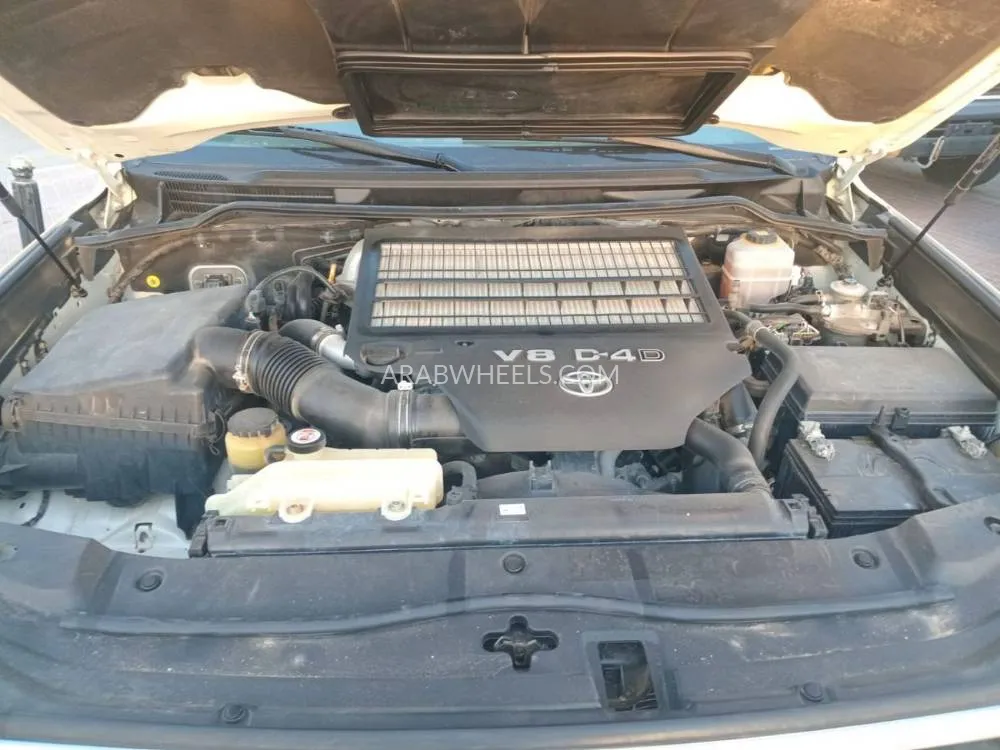 Toyota Land Cruiser 2018 for Sale in Ajman Image-9