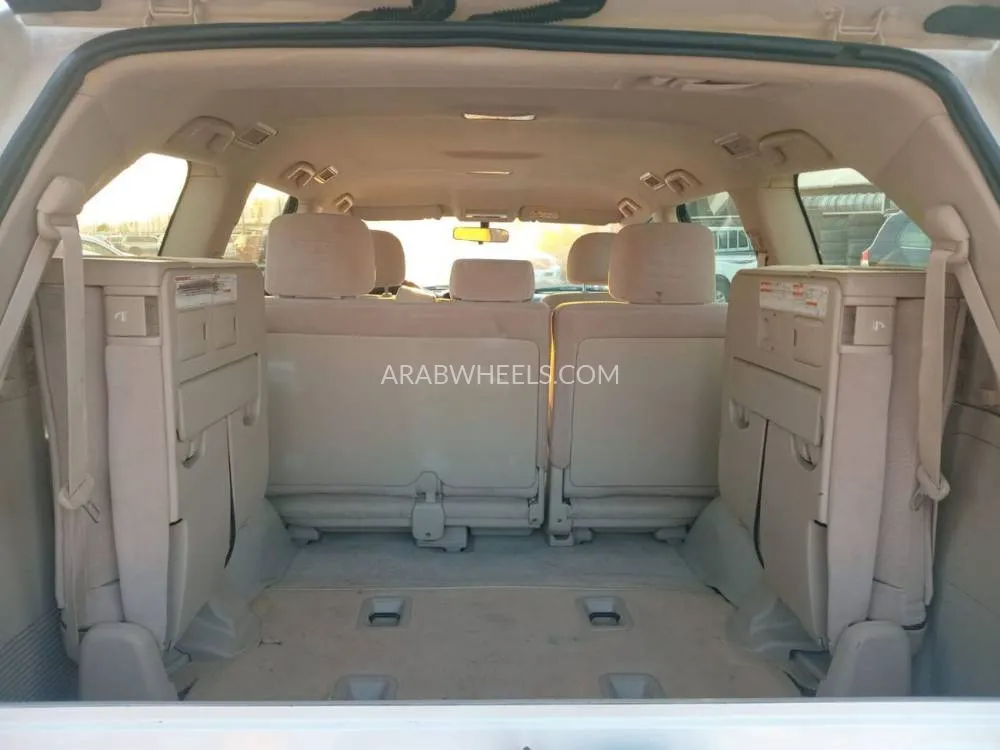 Toyota Land Cruiser 2018 for Sale in Ajman Image-10