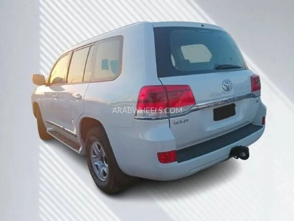 Toyota Land Cruiser 2018 for Sale in Ajman Image-12