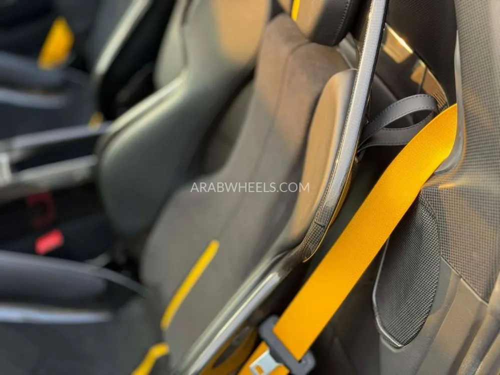 Ferrari SF90 Spider 2023 for Sale in Dubai Image-15