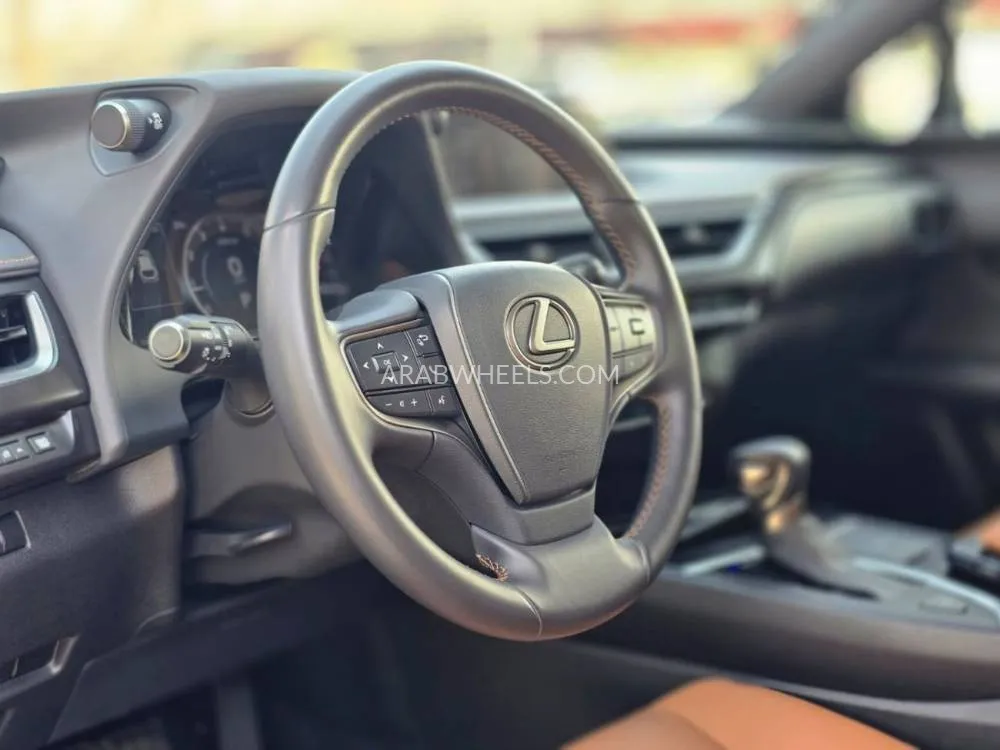 Lexus UX 2022 for Sale in Dubai Image-5